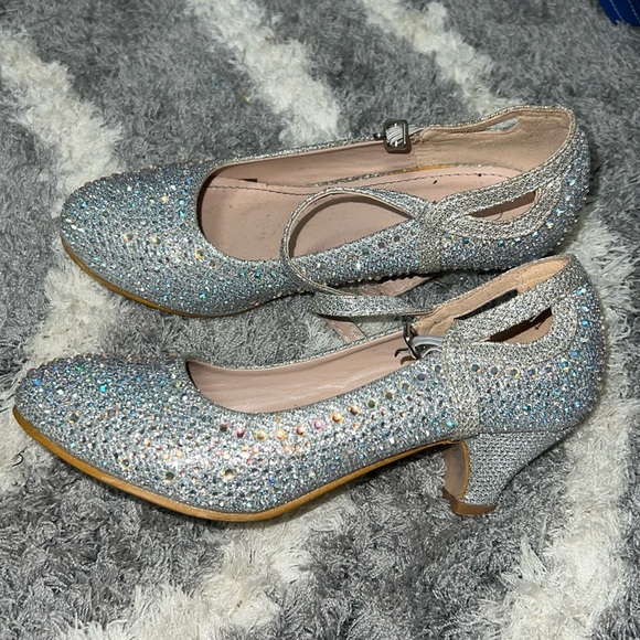 Little Girls Rhinestone Heels - size 2 - Picture 1 of 3